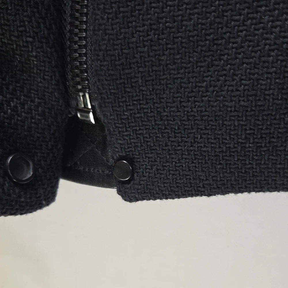 Vince Black Textured Blazer - Picture 9 of 11